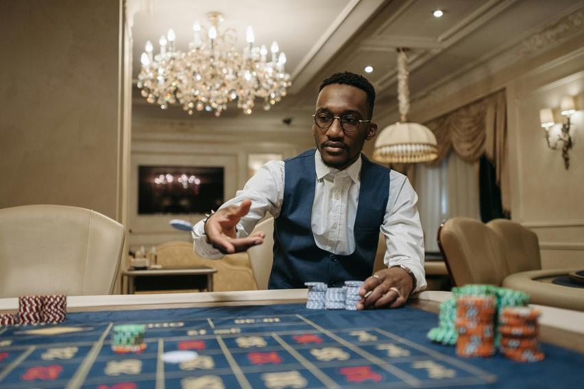 Bruce Bet Casino Erfahrungen: Ignoriert der Anbieter systematisch seine Kunden?